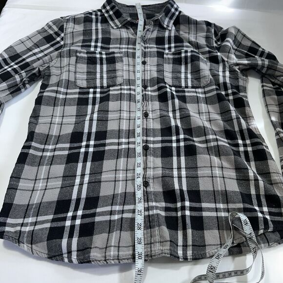 Quicksilver Flannel Shirt Men's Large Gray Black Plaid Long Sleeve Button Up - Picture 4 of 8